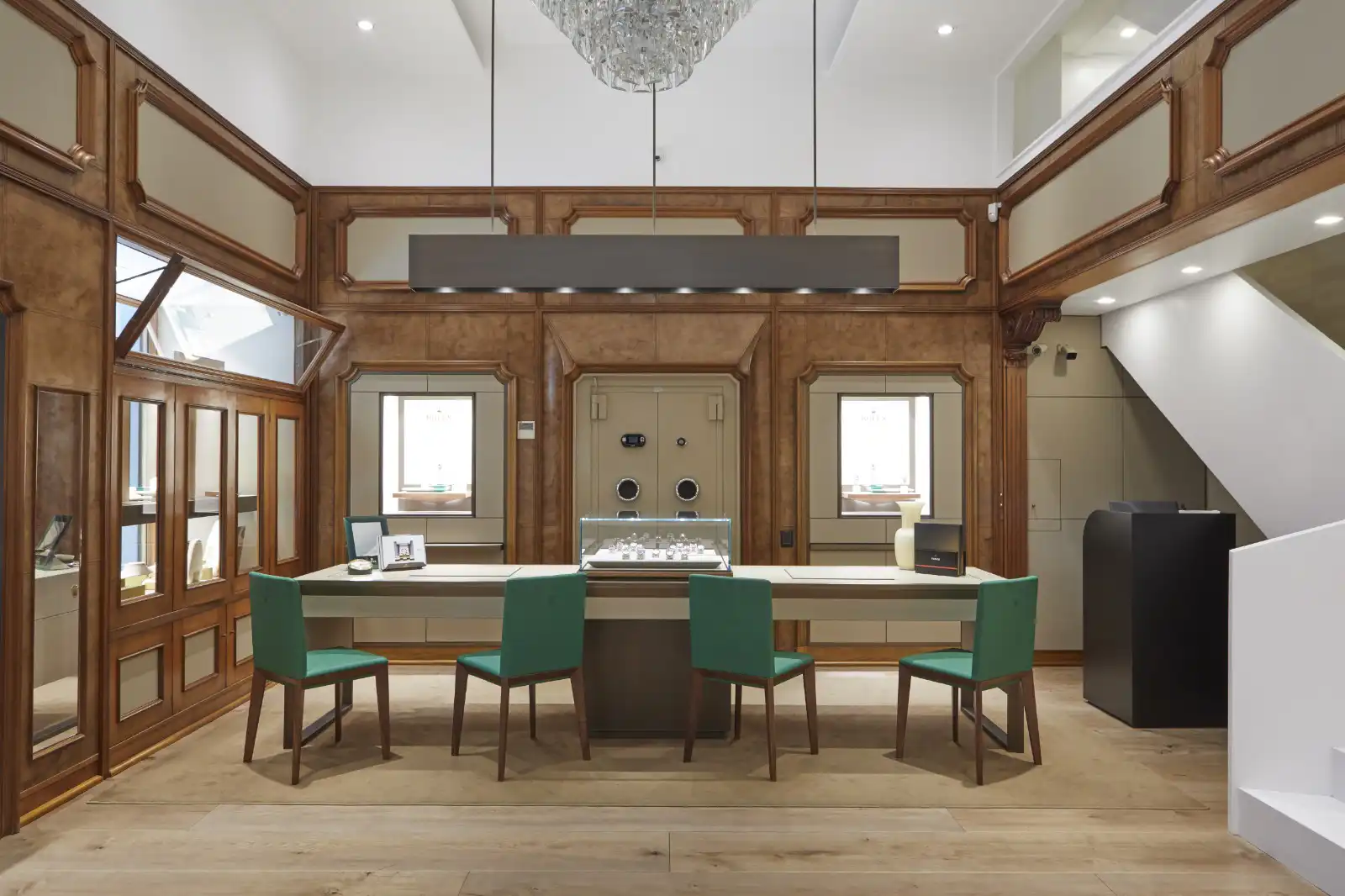 we-chiaia-attivita-gallery-monetti-orologeria-gioielleria-1