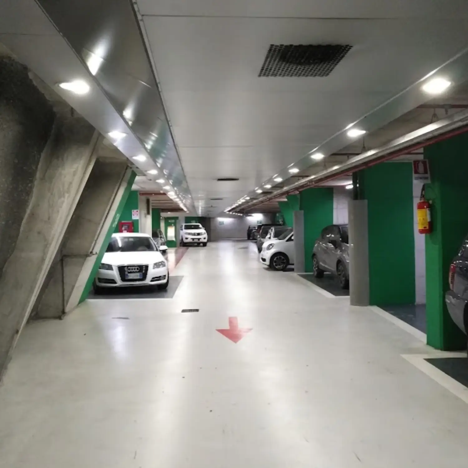 we-chiaia-attivita-gallery-quick-parking-1